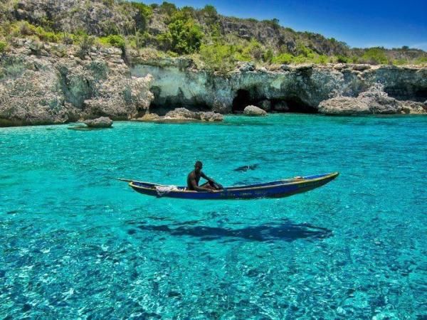 Bahía de las Aguilas: Botla Gündüz Gezisi